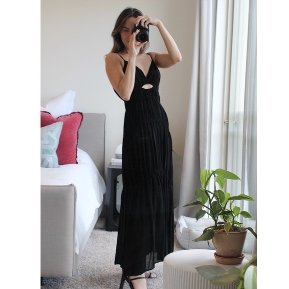 YFB (YOUNG FABULOUS & BROKE) Delphine Chiffon Maxi Dress - Picture 2 of 4